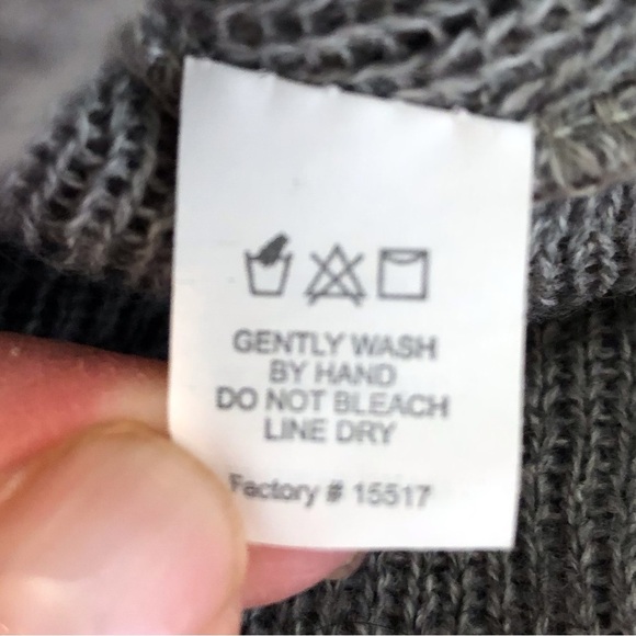 Adidas Gray Beanie - Picture 4 of 5